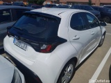  Toyota  Yaris TOYOTA  / 2020 / 5P / berlina con portón 1.5 120H Business Plus  #2