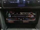  Volkswagen  Passat Volkswagen  Variant 2.0 TDI 90kW DSG Style Business 5d #41