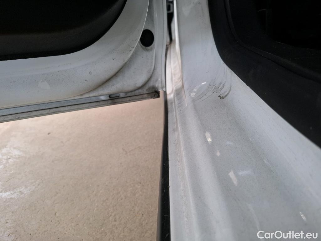  Citroen  C3  Feel 1.2 PureTech 80CV BVM5 E6
 #14