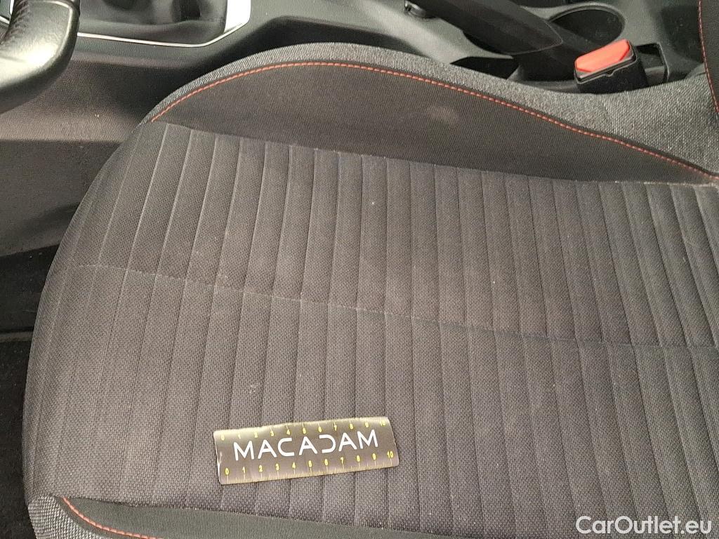  Peugeot  2008  Active Pack 1.5 HDi 110CV BVM6 E6d #38