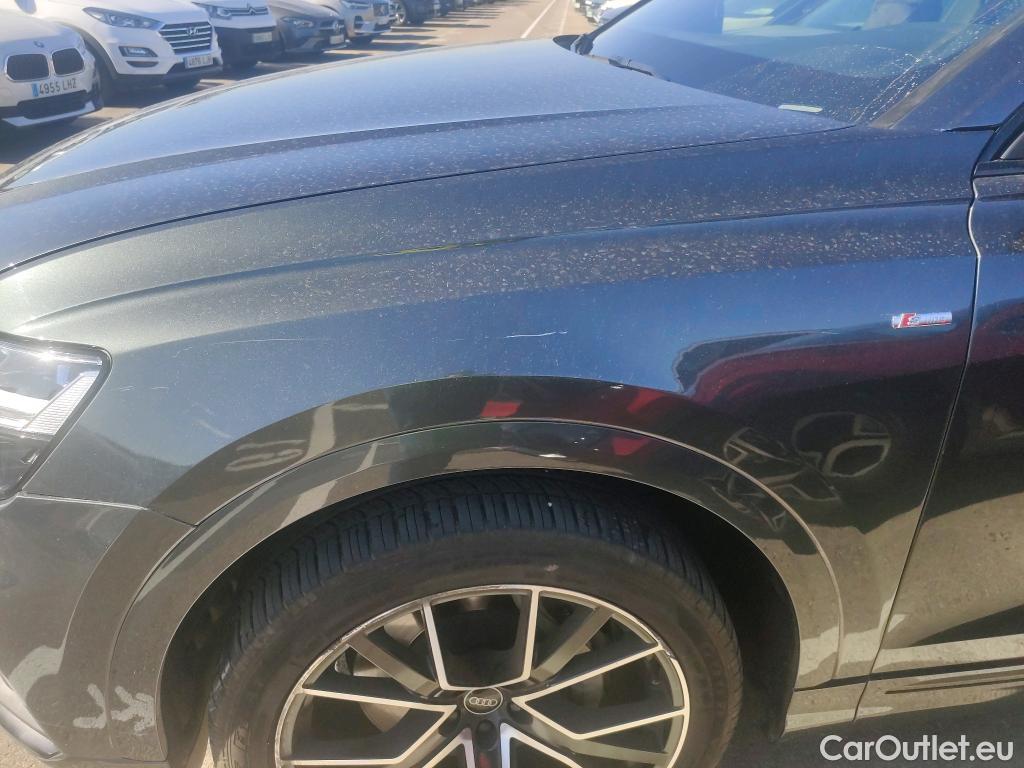  Audi  Q8 AUDI  / 2018 / 5P / todoterreno 55 TFSIe 280kW Black L quattro tiptronic #23