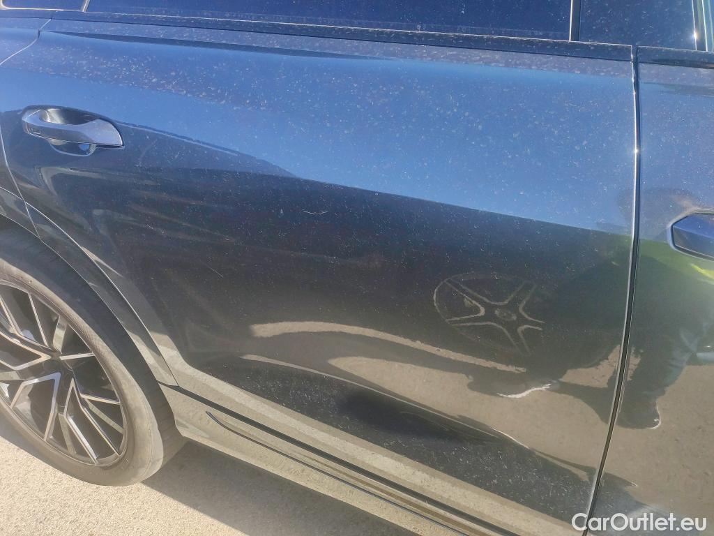  Audi  Q8 AUDI  / 2018 / 5P / todoterreno 55 TFSIe 280kW Black L quattro tiptronic #15