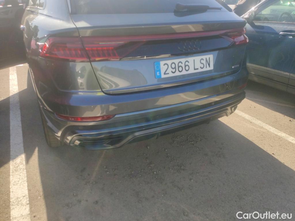  Audi  Q8 AUDI  / 2018 / 5P / todoterreno 55 TFSIe 280kW Black L quattro tiptronic #31