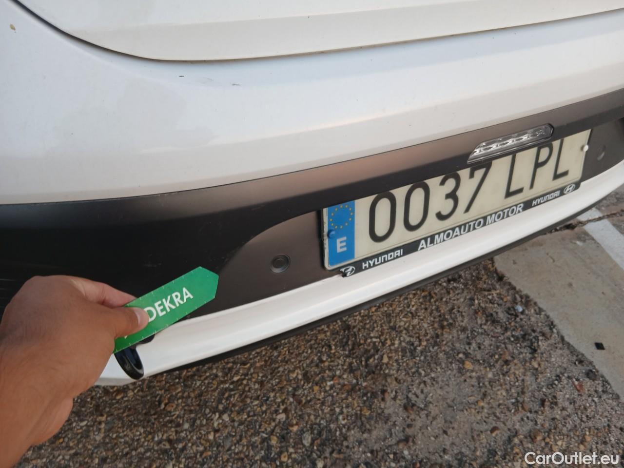  Hyundai   Ioniq HYUNDAI / 2019 / 5P / berlina con portón 1.6 GDI HEV Klass LE DCT  #15