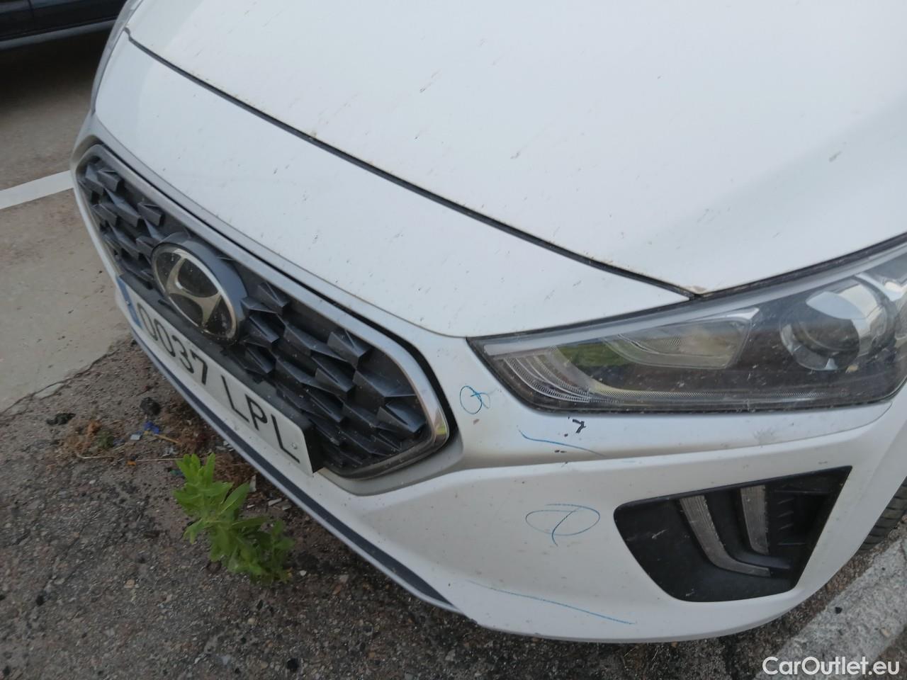  Hyundai   Ioniq HYUNDAI / 2019 / 5P / berlina con portón 1.6 GDI HEV Klass LE DCT  #5