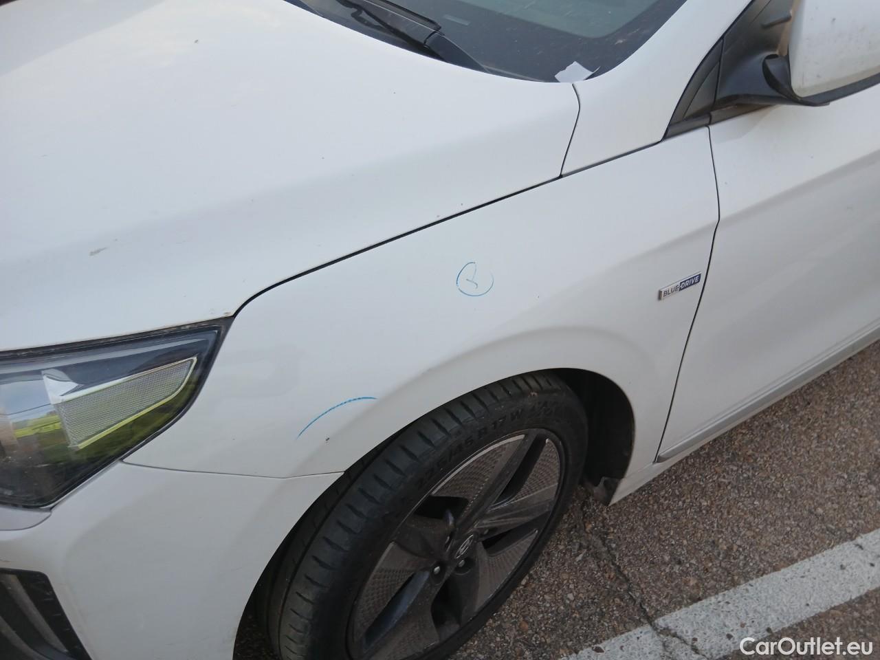  Hyundai   Ioniq HYUNDAI / 2019 / 5P / berlina con portón 1.6 GDI HEV Klass LE DCT  #10