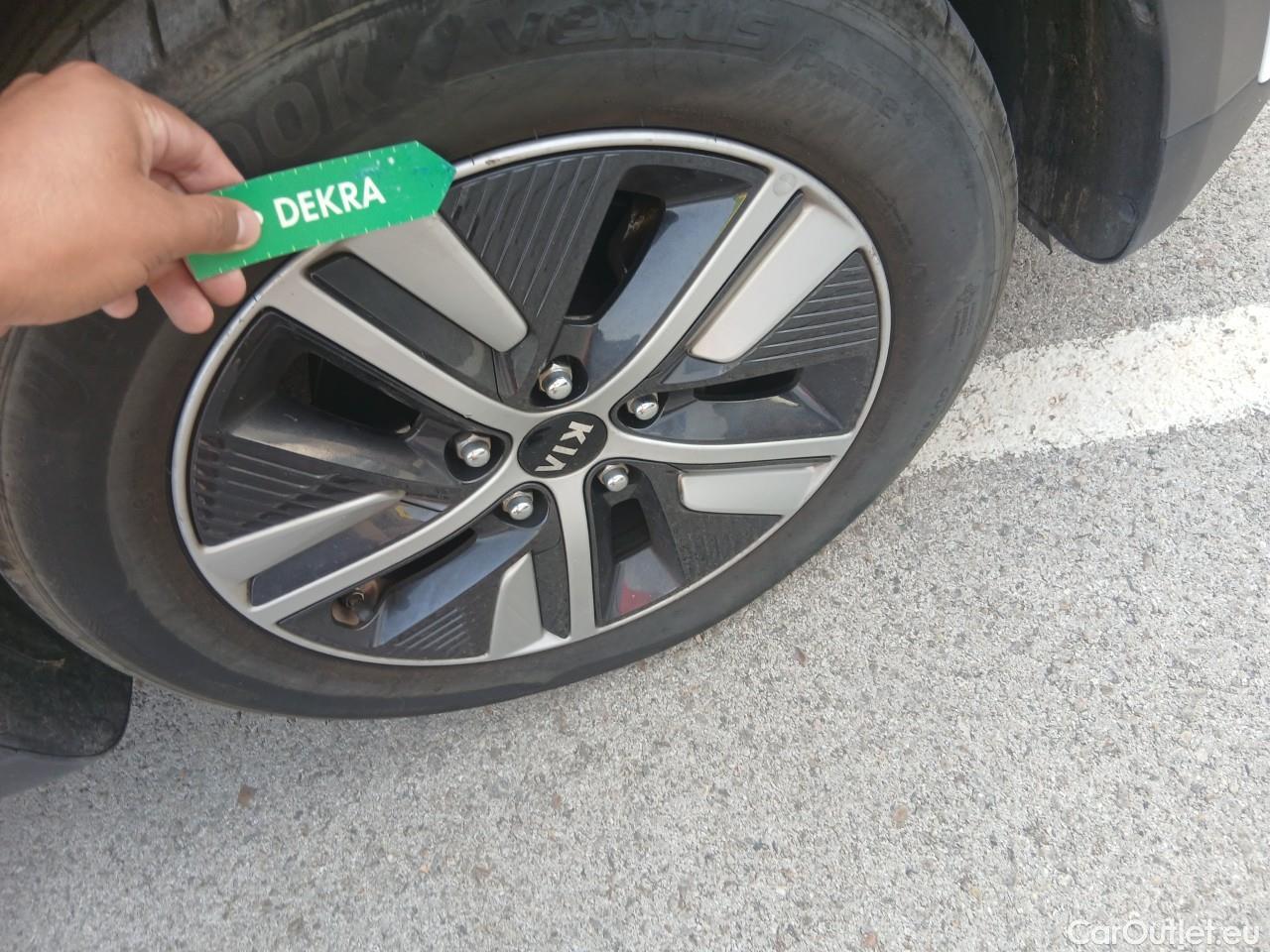  KIA  Niro  Drive 1.6 AT6 E6d #15