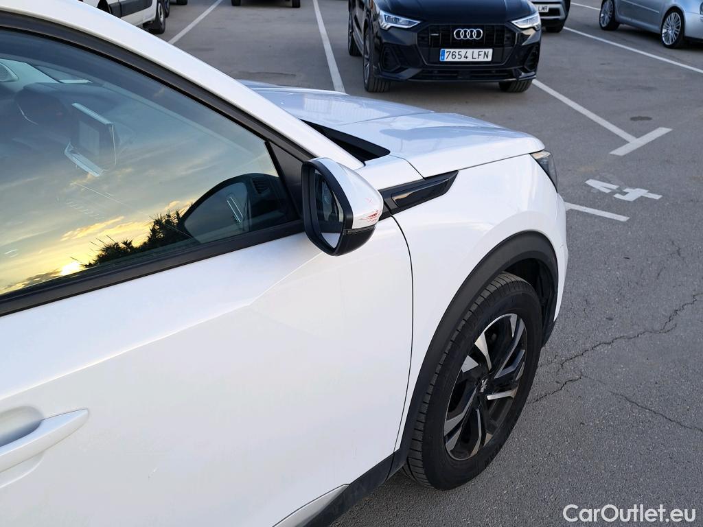  Peugeot  2008  Allure Pack 1.5 HDi 110CV MT6 E6d #27