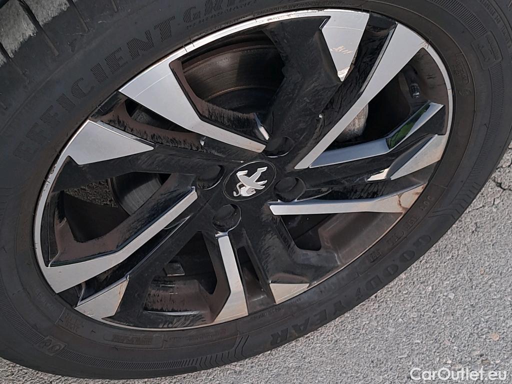  Peugeot  2008  Allure Pack 1.5 HDi 110CV MT6 E6d #8