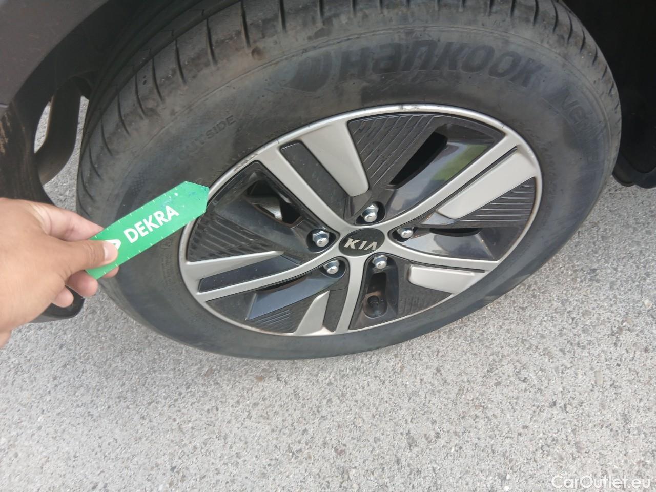  KIA  Niro  Drive 1.6 AT6 E6d #11