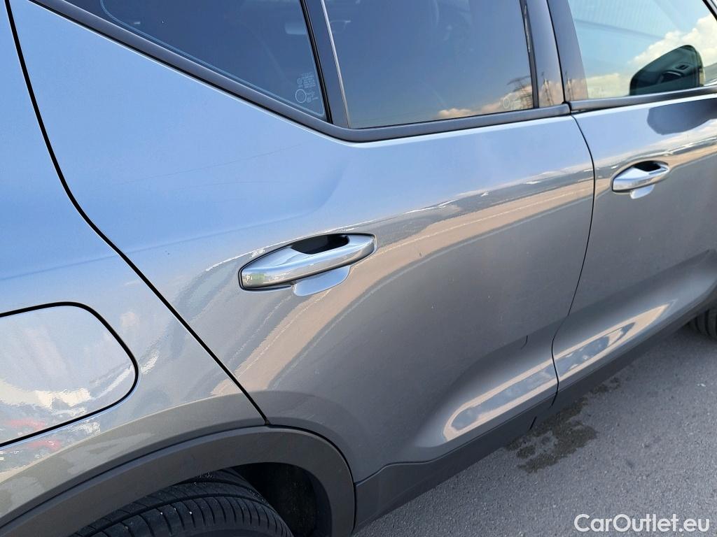  Volvo  XC 40 XC40 Momentum 2WD 2.0 T4 190CV AT8 E6dT #3