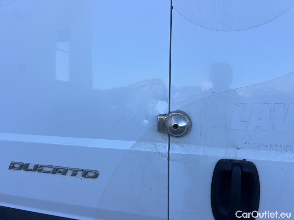  Fiat  Ducato FIAT  / 2014 / 4P / furgón 33 Medio Techo Alto 2.0 Mjet 85kW (115CV #16