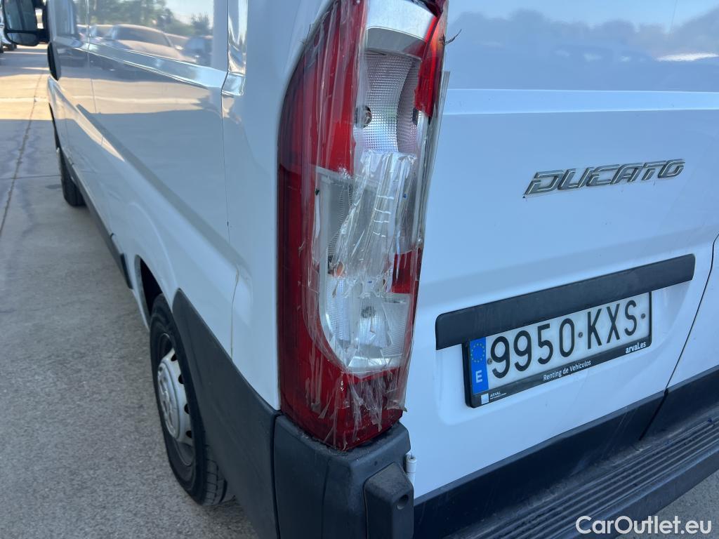  Fiat  Ducato FIAT  / 2014 / 4P / furgón 33 Medio Techo Alto 2.0 Mjet 85kW (115CV #14