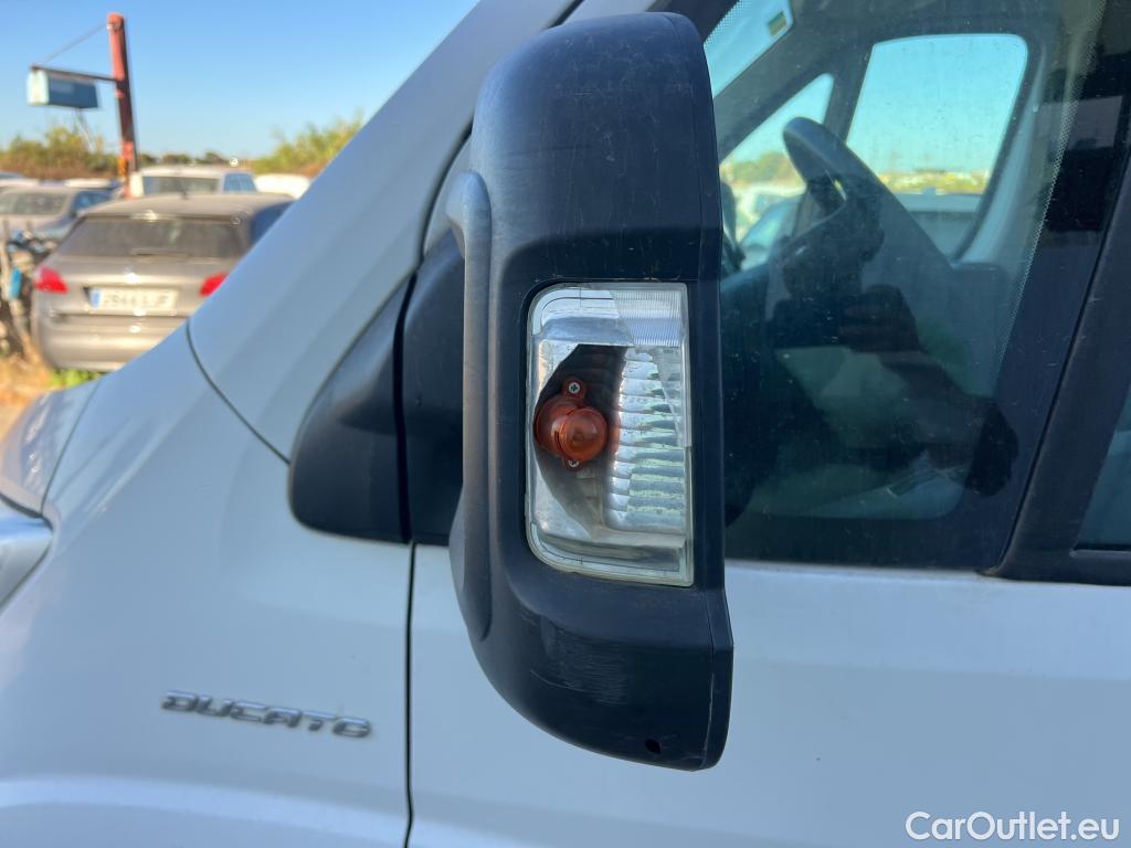  Fiat  Ducato FIAT  / 2014 / 4P / furgón 33 Medio Techo Alto 2.0 Mjet 85kW (115CV #32