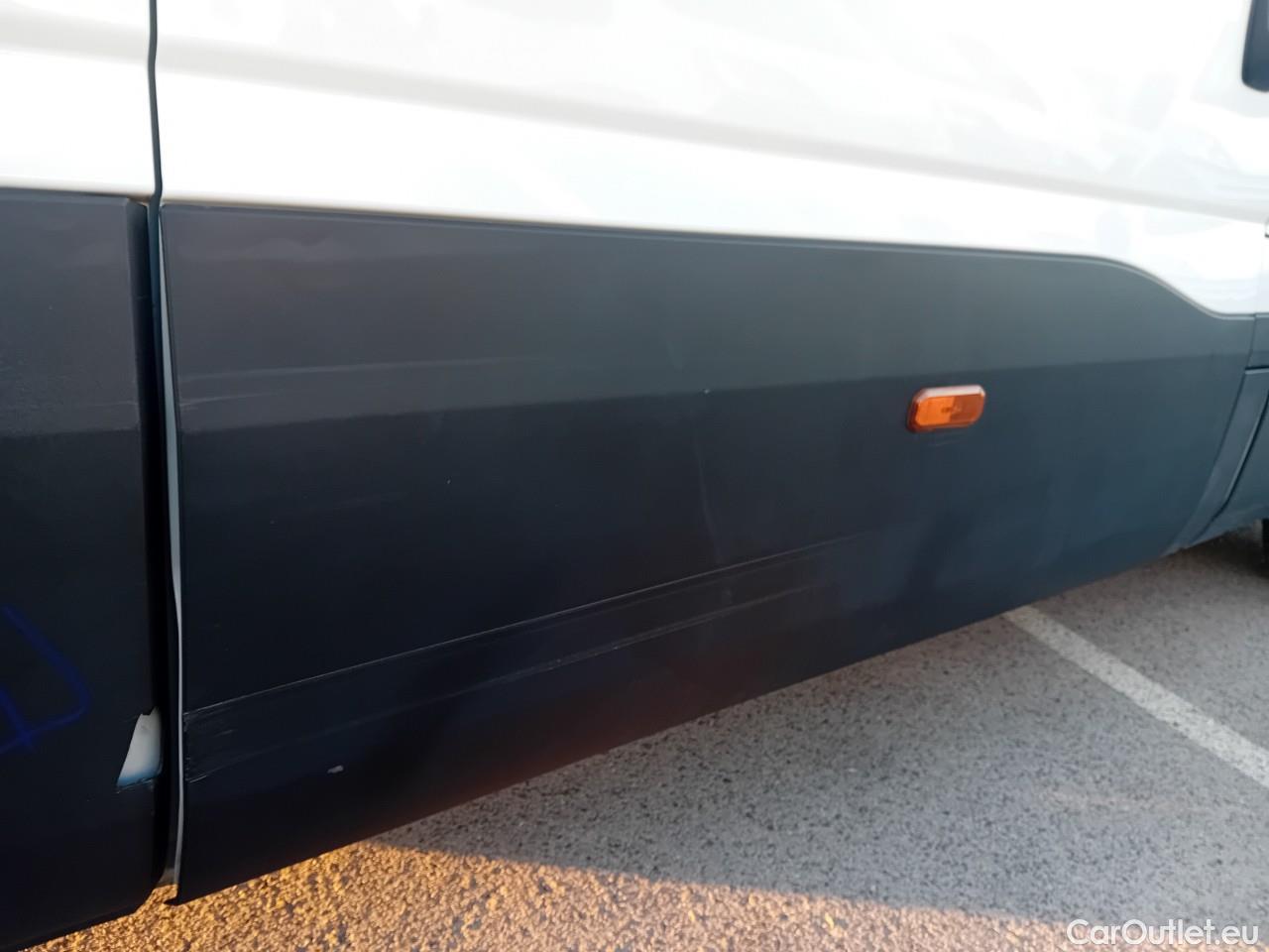  Iveco  Daily IVECO  / 2019 / 4P / furgón 2.3 TD 35S 14 V 3520L/H2 12 M3 #31