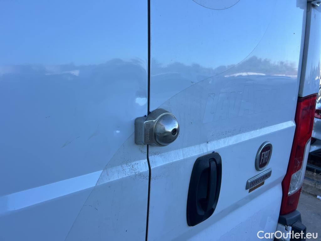  Fiat  Ducato FIAT  / 2014 / 4P / furgón 33 Medio Techo Alto 2.0 Mjet 85kW (115CV #50