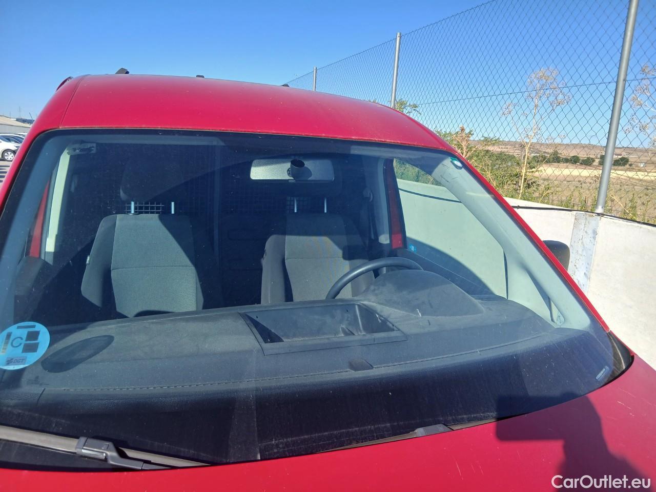  Volkswagen  Caddy  Profesional Furgón BMT 2.0 TDI 100CV MT5 E6 #13