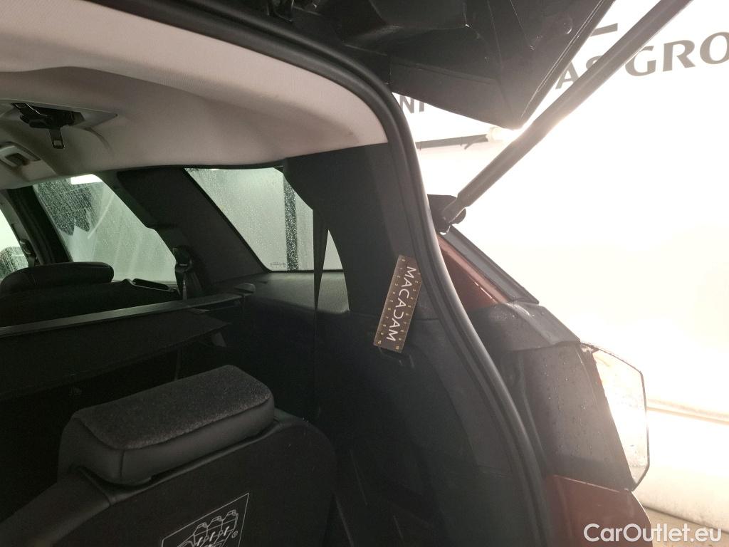  Peugeot  5008  Allure 1.5 HDi 130CV BVA8 7 Sieges E6d #3