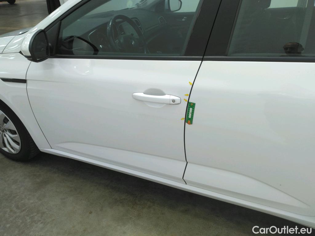  Renault  Megane  IV Berline 5pt. Société Air Nav 1.5 dCi 90CV BVM6 E6 #16