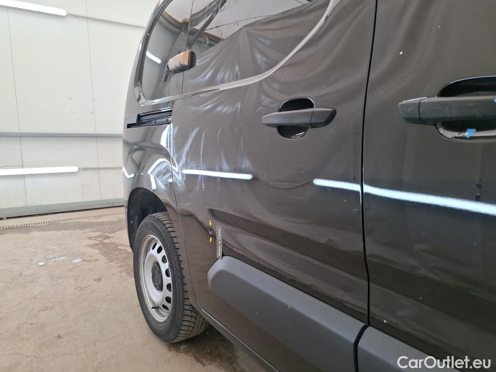  Citroen  Berlingo  Fourgon Club M 1000 1.5 BlueHDi 130CV BVA8 E6dT #21