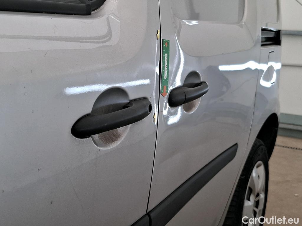  Renault  Kangoo RENAULT  Express / 2013 / 4P / Fourgonnette Extra R-Link dCi 90 #8