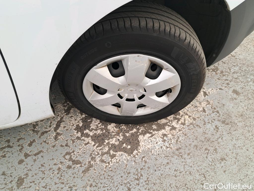  Renault  Kangoo  Express Maxi Grand Confort 1.5 dCi 90CV BVM5 E6 #40