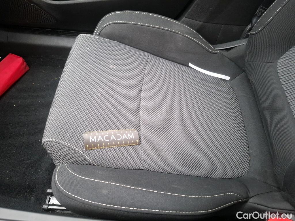  Renault  Megane  IV Berline 5pt. Société Air Nav 1.5 dCi 90CV BVM6 E6 #17