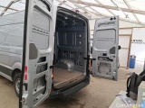  Volkswagen  Crafter VOLKSWAGEN  VU 4p Fourgon 2.0 TDI 177 35 L3H3 Busi Line Plus BVA8 #10