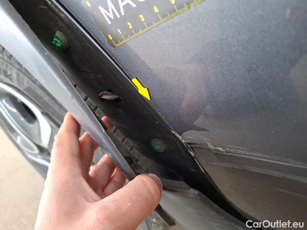  Citroen  C3 CITROEN  5p Berline PureTech 110 S&S BVM6 Shine Business #27