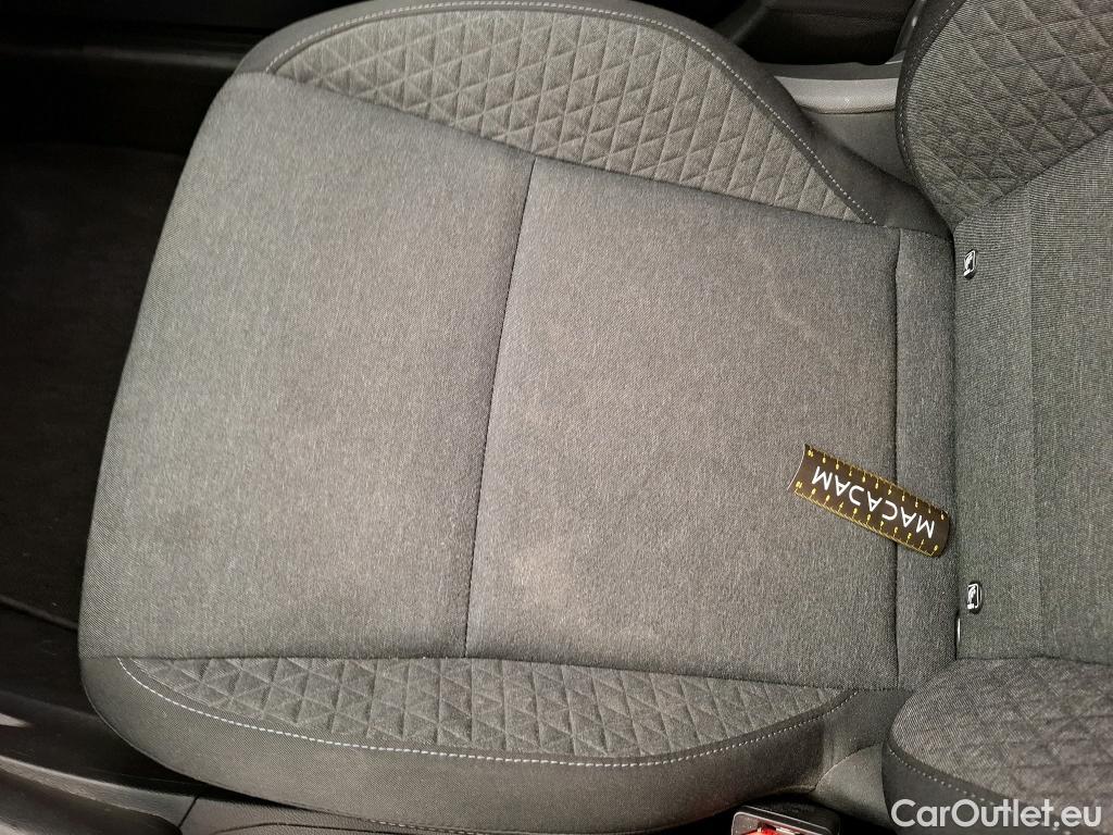  Renault  Clio RENAULT  / 2019 / 5P / Berline Business TCe 100 #4