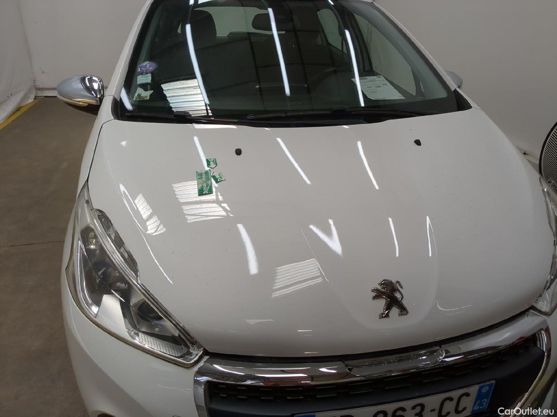  Peugeot  208  Allure Business 1.2 PureTech 110CV BVM5 E6 #16