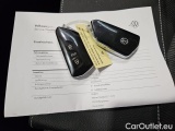  Volkswagen  Golf  2.0 TDI SCR DSG 110kW R-Line Variant #12
