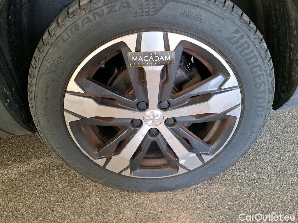  Peugeot  5008  Allure Pack 1.5 HDi 130CV BVA8 7 Sieges E6d #5