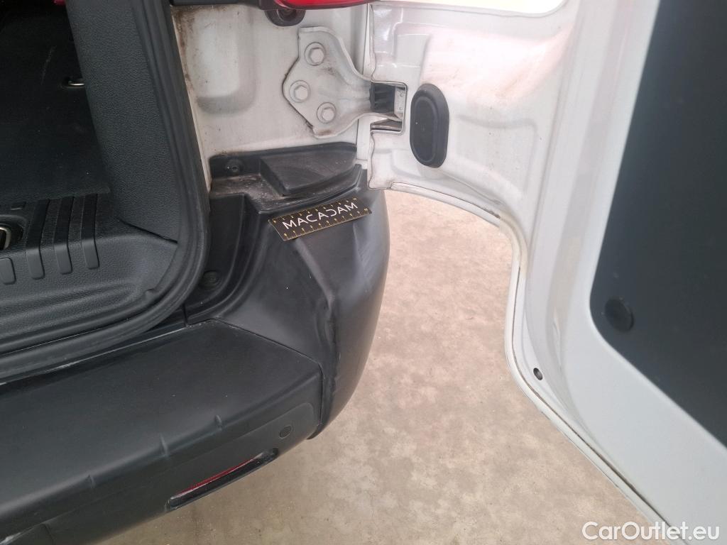  Peugeot  Expert PEUGEOT  / 2016 / 4P / Combi BLUEHDI 120 S&S LONG #16