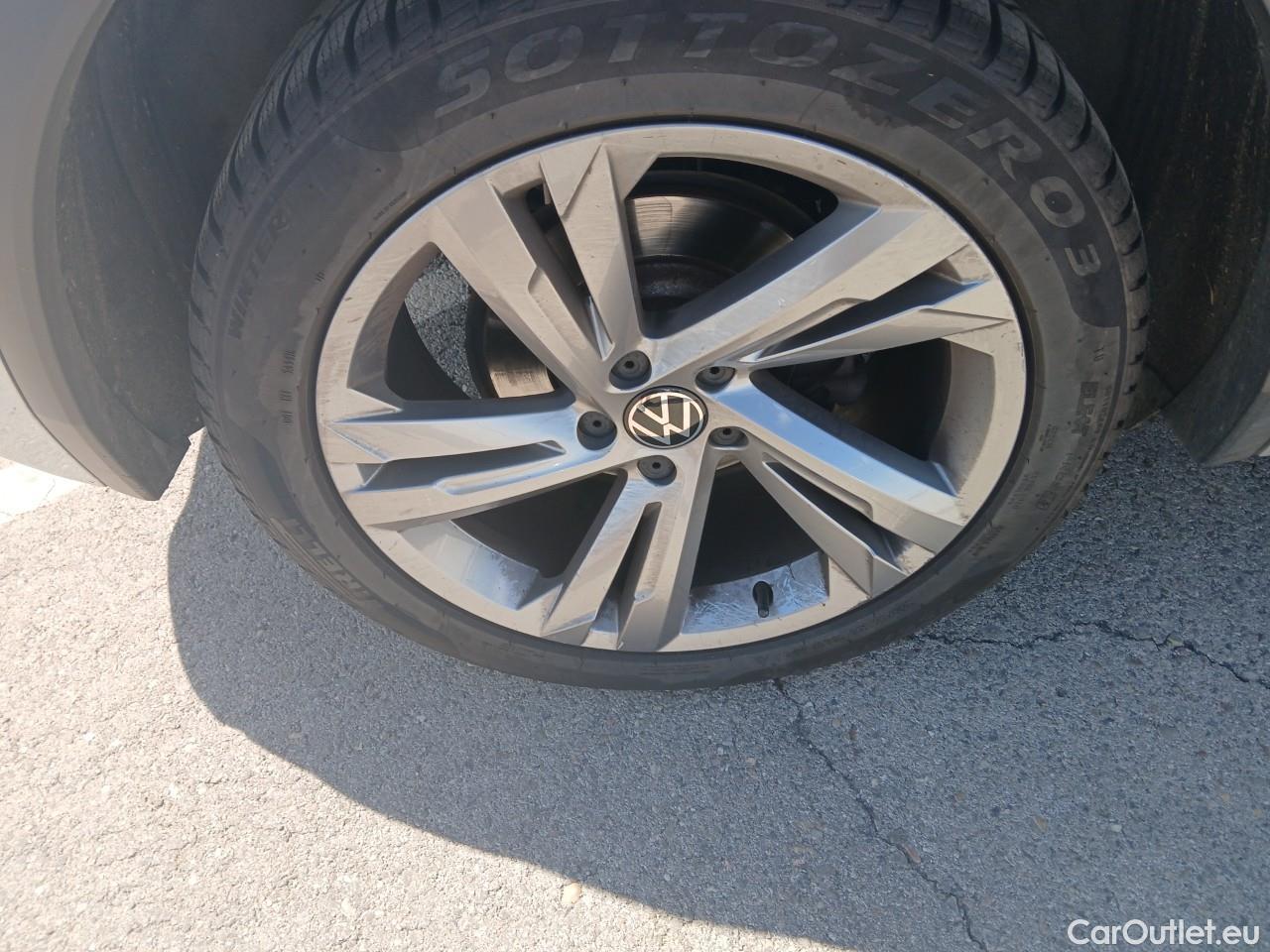  Volkswagen  Tiguan  R-Line 2.0 TDI 150CV AT7 E6d #22