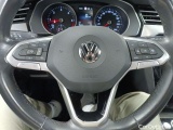  Volkswagen  Passat Volkswagen  Variant 1.6 TDI SCR DSG7 Elegance Business 5d #35