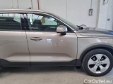  Volvo  XC 40 VOLVO XC40 / 2017 / 5P / SUV T3 AUTOMATICO MOMENTUM PRO #33