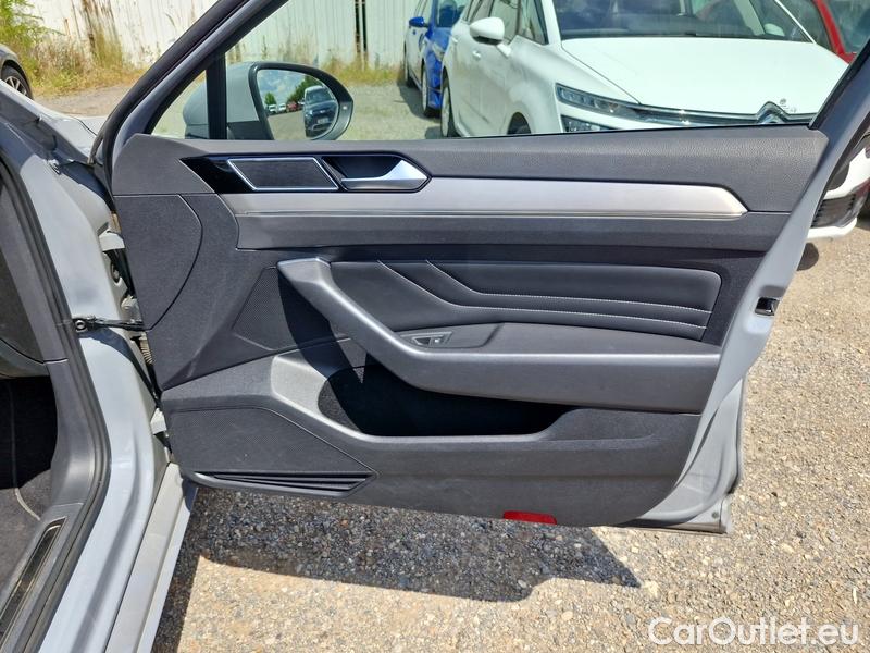  Volkswagen  Passat  Lim (CB2) (2019)  2.0TDI 110 Elegance AT #12