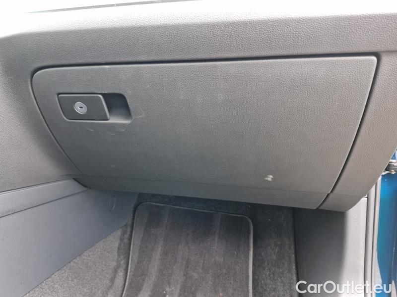  Volkswagen  Passat  Variant (CB5) (2019) Pas.Var.2.0TDI 110 Elegance AT #12