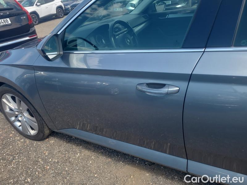  Skoda  Superb  Combi (3V5)(2015)  Com.2.0TDI 140 Style 4x4 AT #10