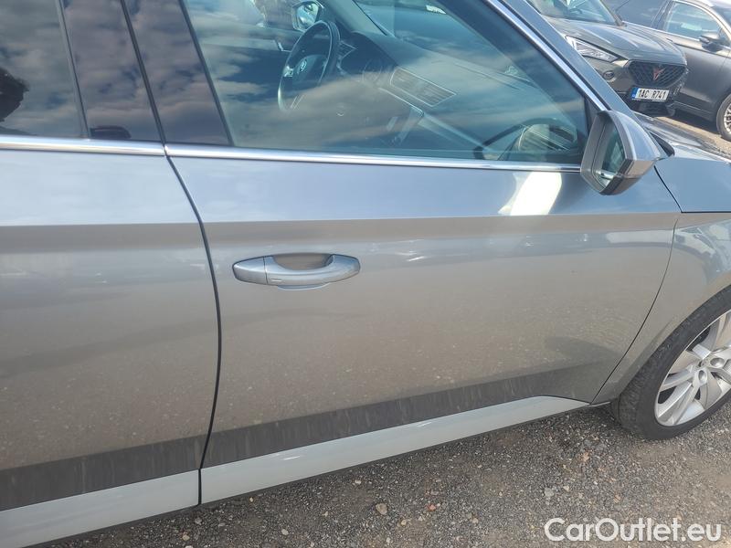  Skoda  Superb  Combi (3V5)(2015)  Com.2.0TDI 140 Style 4x4 AT #18