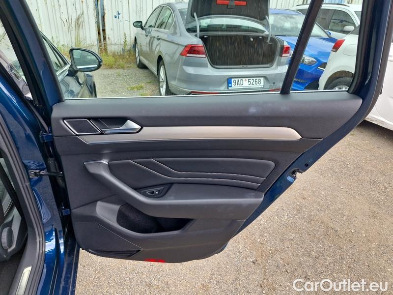  Volkswagen  Passat  Variant (CB5) (2019) Pas.Var.2.0TDI 110 Elegance AT #11