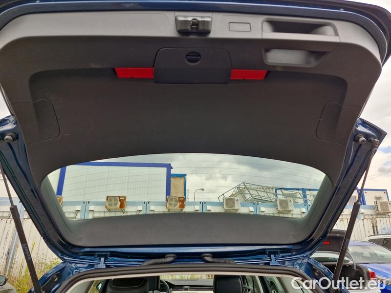  Volkswagen  Passat  Variant (CB5) (2019) Pas.Var.2.0TDI 110 Elegance AT #9