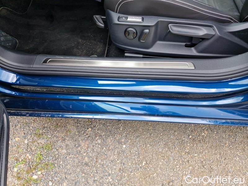  Volkswagen  Passat  Variant (CB5) (2019) Pas.Var.2.0TDI 110 Elegance AT #5