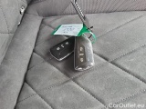  Volkswagen  Golf   Var.2.0TDI 110 Style AT #16