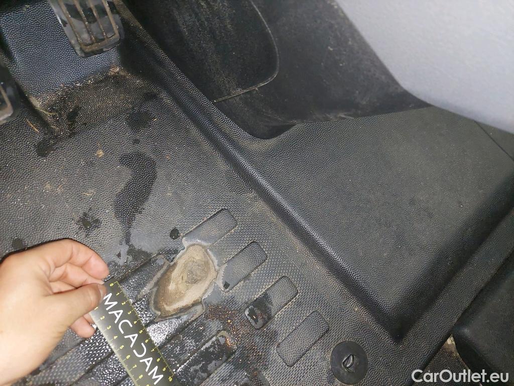  Citroen  Jumpy CITROEN  VU 4p VNA Taille M BlueHDi 95 BVM Confort fourgon tôlé #32