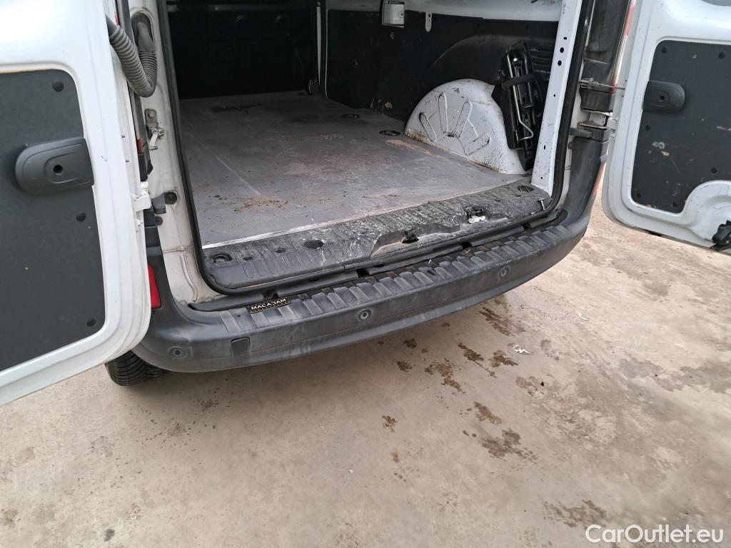  Renault  Kangoo  Express Maxi Grand Confort 1.5 dCi 90CV BVM5 E6 #9