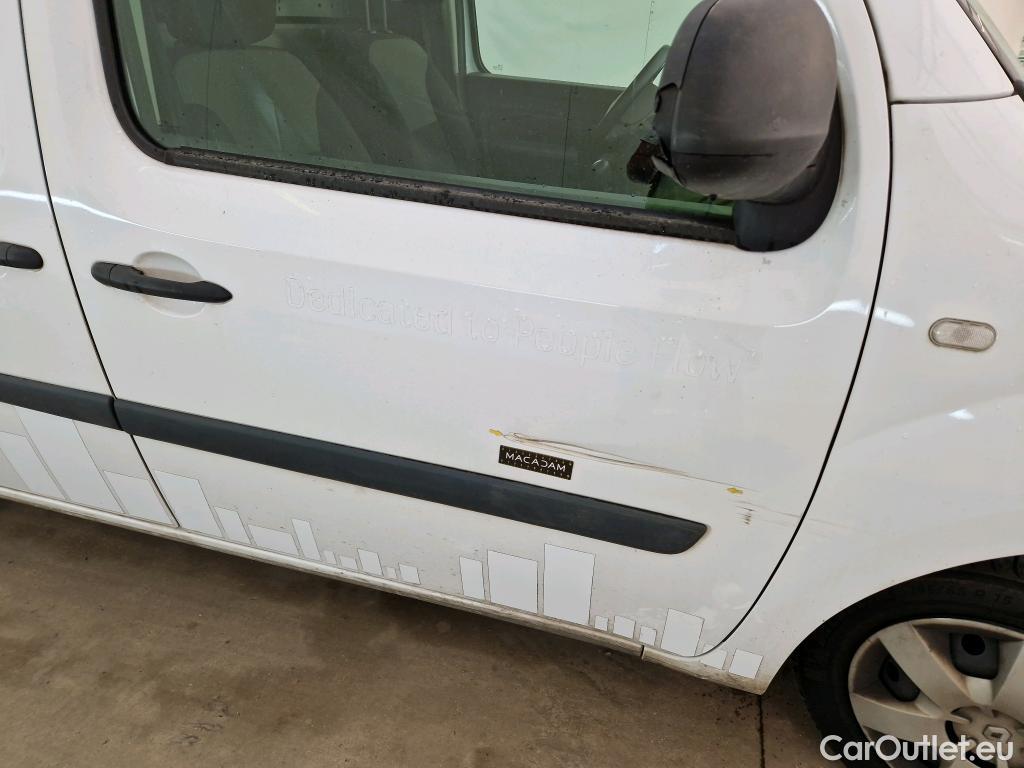  Renault  Kangoo  II Express Grand Confort (L1) 1.5 dCi 80CV BVM6 E6dT #1