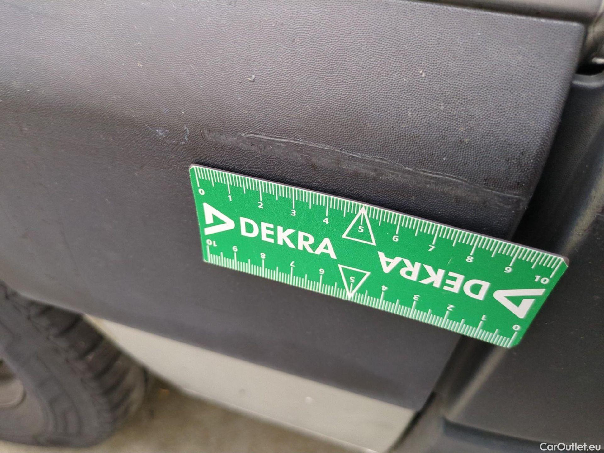  Renault  Master RENAULT  VU 4p Fourgon FG GCf Trac F3500 L1H2 Energy dCi 145 E6 #53