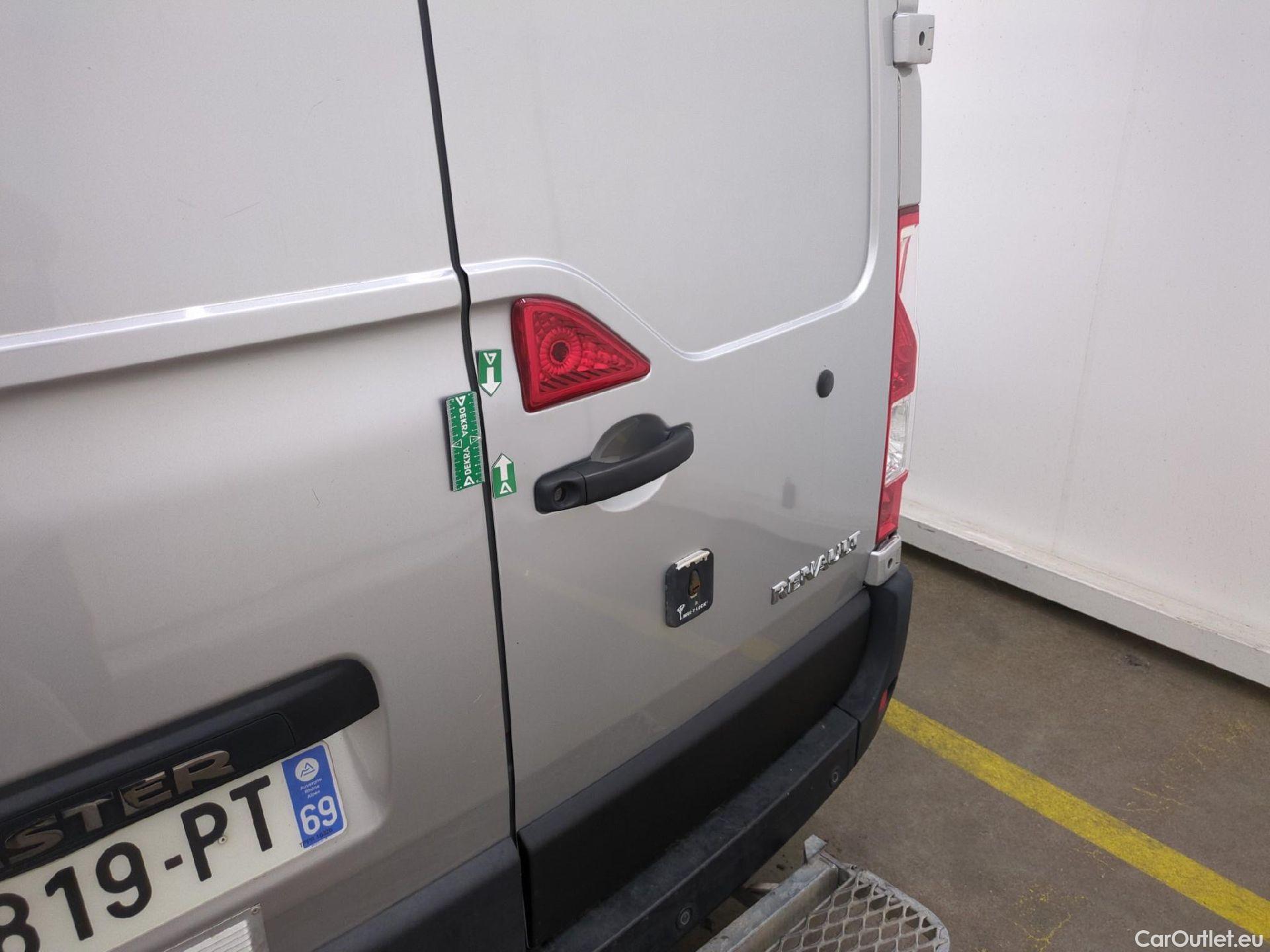  Renault  Master RENAULT  VU 4p Fourgon FG GCf Trac F3500 L1H2 Energy dCi 145 E6 #58